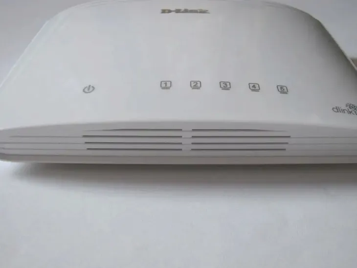switch-d-link-dgs-1005d-liczba-portow-5-kod-producenta-dgs-1005d-e