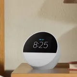 glosnik-amazon-echo-spot-2024-bialy-b0bfcbkxwl-marka-amazon