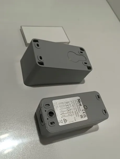 fotokomorka-nice-epmor-refleksyjna-waga-z-opakowaniem-0-2-kg-kod-producenta-epmor