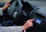 radio-samochodowe-xblitz-rf350cam-1-din-funkcje-ekran-dotykowy
