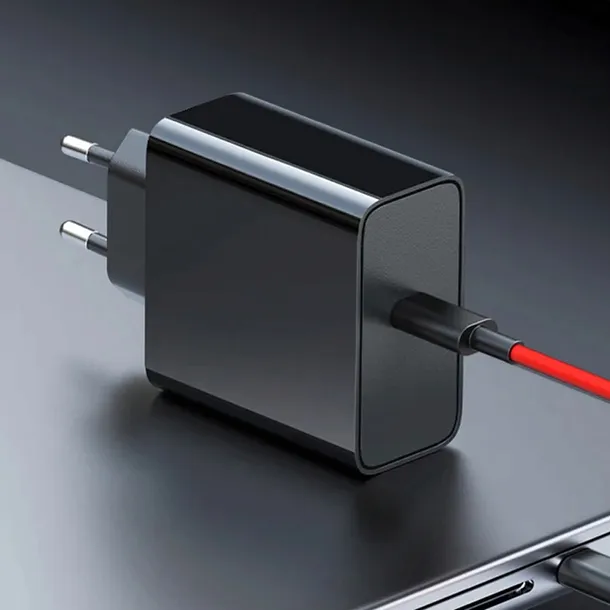 ladowarka-redmagic-80w-wersja-eu-zgodnosc-ze-standardem-quick-charge-4-0