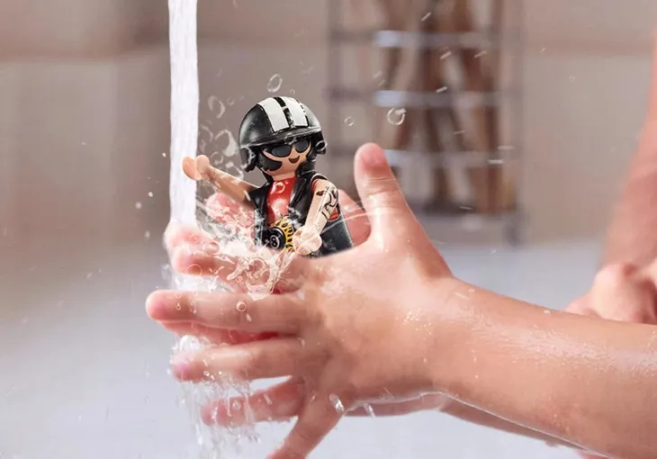 playmobil-71376-hot-rod