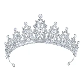 tiara-srebrna-z-cyrkoniami-na-bal-studniowke-diadem-slubny-glamour