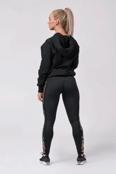 nebbia-bluza-z-kapturem-825-cechy-dodatkowe-brak