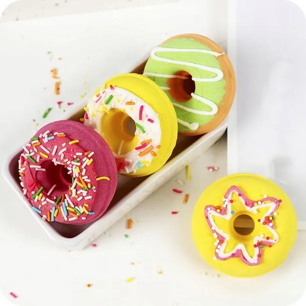 kule-do-kapieli-zestaw-donut-swiateczne-kula-do-kapieli-4-szt-stan-opakowania-oryginalne-stan-nowy