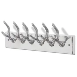 aluminiowy-wieszak-ze-srebrnymi-haczykami