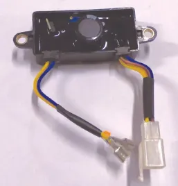 regulator-napiecia-avr-2-3kw-330uf-250v-prostokatny