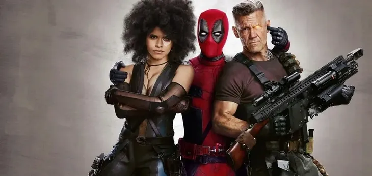 fototapeta-deadpool-2-200x95-flizelina-gama-kolorystyczna-wielokolorowe