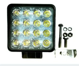 lampa-robocza-16led-kwadratkwadratowa
