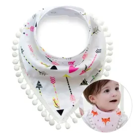 chusta-z-pomponami-dla-dziecka-strzala-amora