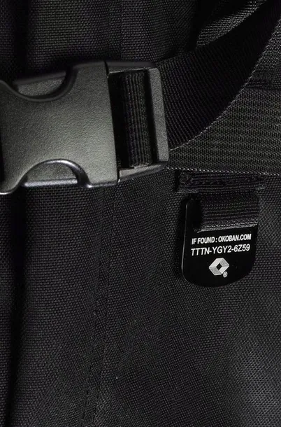 plecak-kabinowy-cabinzero-mini-28l-absolute-black-wzor-dominujacy-bez-wzoru