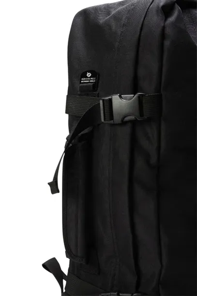 plecak-kabinowy-cabinzero-classic-44l-absolute-black-liczba-kieszeni-3