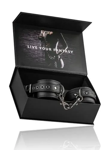 kajdanki-black-leather-handcuffs-marka-inna