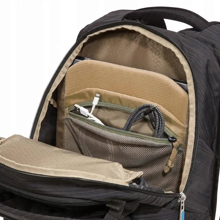 plecak-na-laptopa-thule-construct-20-40l-czarny-stan-nowy