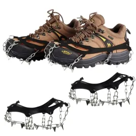 raczki-na-buty-nakladki-turystyczne-do-chodzenia-po-sniegu-lodzie-zima