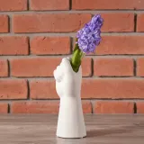 wazon-dlon-ceramiczny-bialy-wys-23cm-stan-nowy