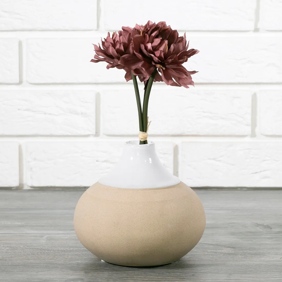 wazon-na-roze-ceramiczny-bezowy