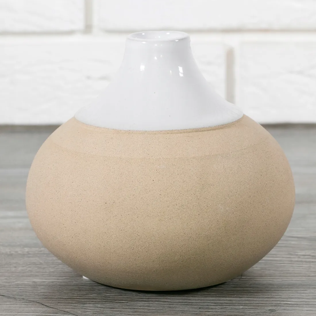wazon-na-roze-ceramiczny-bezowy-stan-nowy