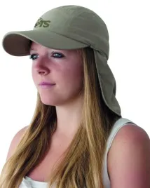 czapka-z-daszkiem-i-oslona-na-kark-travelsafe