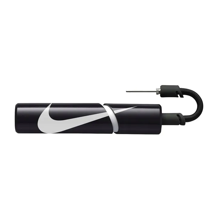 pompka-nike-essential-ball-pump-black-white-os