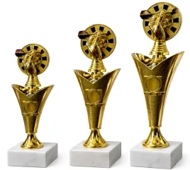 komplet-pucharow-dart-statuetki-33-30-28-cm-opis-gratis-trofeum-rzutki