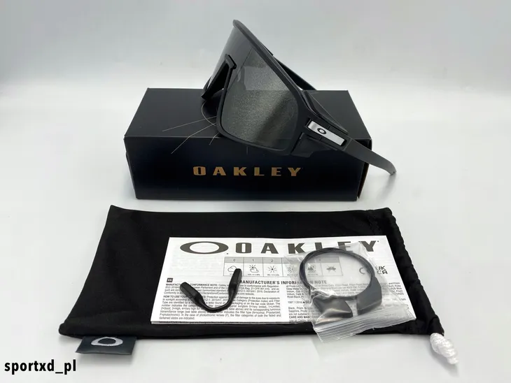 okulary-oakley-latch-panel-matte-black-prizm-black-model-latch-panel