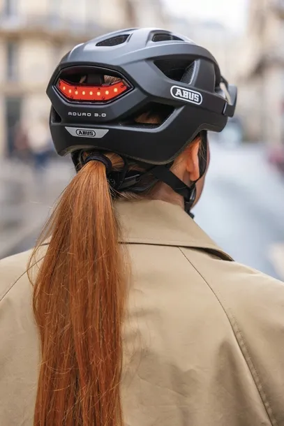 kask-rowerowy-abus-aduro-3-0-midnight-blue-led-m-rodzaj-uniwersalny
