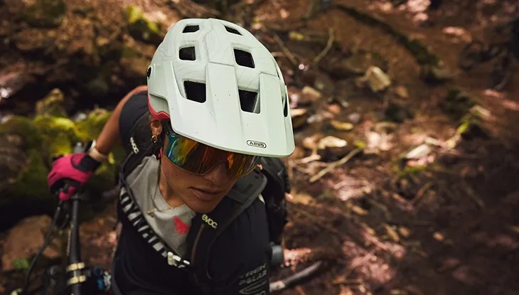 kask-rowerowy-abus-modrop-pine-green-rozmiar-m-typ-kasku-mtb