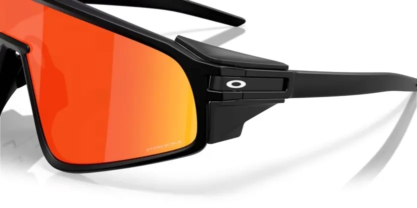 okulary-oakley-latch-panel-matte-black-prizm-ruby