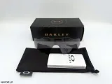 szyba-oakley-radar-ev-path-kartonik-prizm-black-polarized-kolor-soczewek-szare-i-czarne