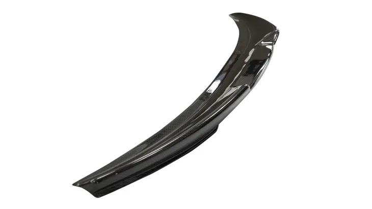 lotka-bmw-3-e92-lip-carbon-producent-czesci-slide