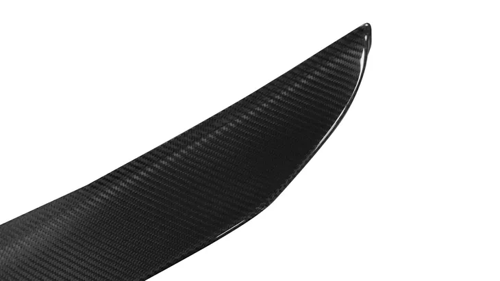 lotka-bmw-5-e60-lip-carbon-marka-slide
