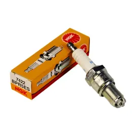 swieca-ngk-bpr5es-do-honda-hrb215-475-535-hra-hr536-kosiarka-ogrodowa