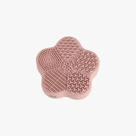 oriflame-urzadzenie-do-czyszczenia-pedzli-do-makijazu