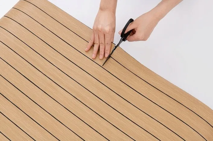 panel-samoprzylepny-lamele-rolka-60x280cm