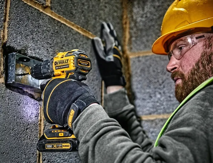 dewalt-dck2062d2t-wkretarka-dcd709-klucz-dcf809-stan-nowy-waga-z-opakowaniem-10-kg
