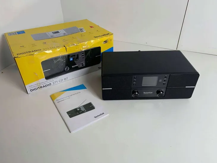 radio-sieciowe-dab-fm-technisat-digitradio-371-cd-bt-marka-technisat