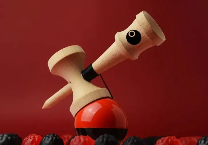 okendama-candy-shtick-paint-or-red-apple-wiek-dziecka-10-lat