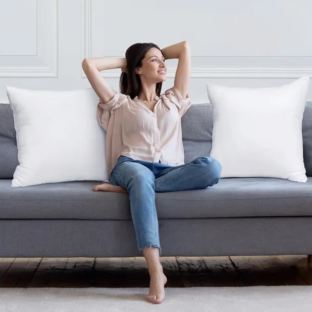 poduszka-do-spania-utopia-65-x-65-cm-material-wypelnienia-wlokna-poliestrowe