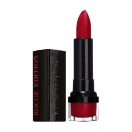 bourjois-rouge-velvet-matowa-pomadka-w-plynie-13