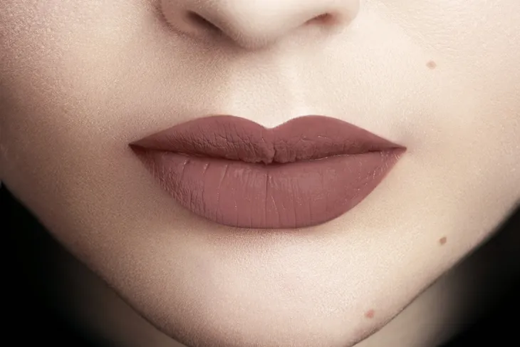 loreal-pomadka-rouge-signature-116-wlasciwosci-brak