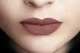 loreal-pomadka-rouge-signature-116-wlasciwosci-brak