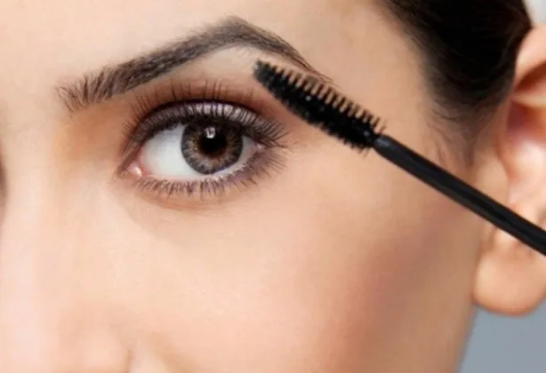 delia-cosmetics-pomada-do-brwi-szary-marka-delia-cosmetics