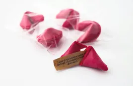 chinskie-ciasteczka-z-wrozba-rozowe-magiczne