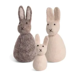 rodzina-zajaczkow-wielkanocnych-z-filcu-recznie-wykonana