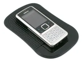 mata-klejaca-sticky-pad-do-samochodu-na-telefon