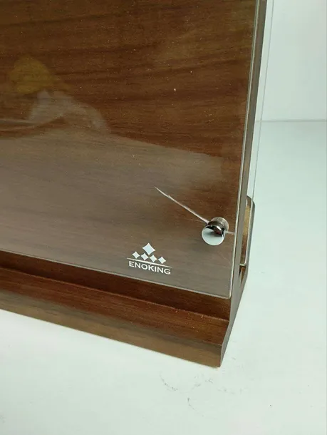 uchwyt-na-noze-stan-powystawowy