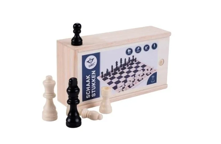 figury-szachowe-drewniane