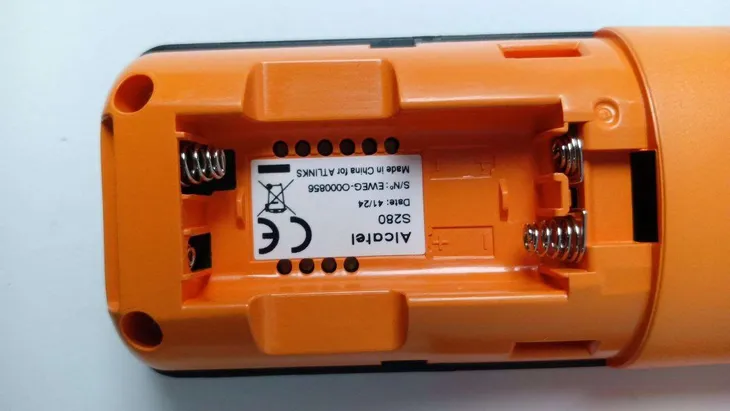 telefon-bezprzewodowy-alcatel-s280-wbudowany-wyswietlacz-tak