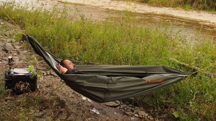 bushmen-thermo-tarp-23-olive-model-thermo